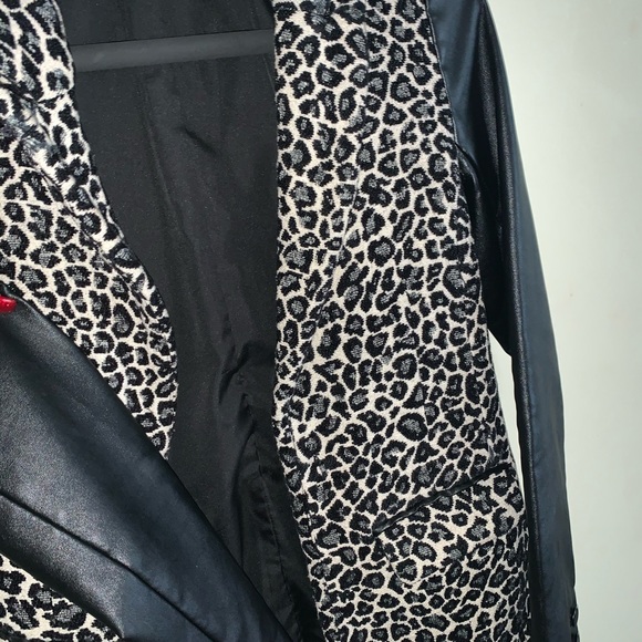 Blazer - Picture 5 of 7